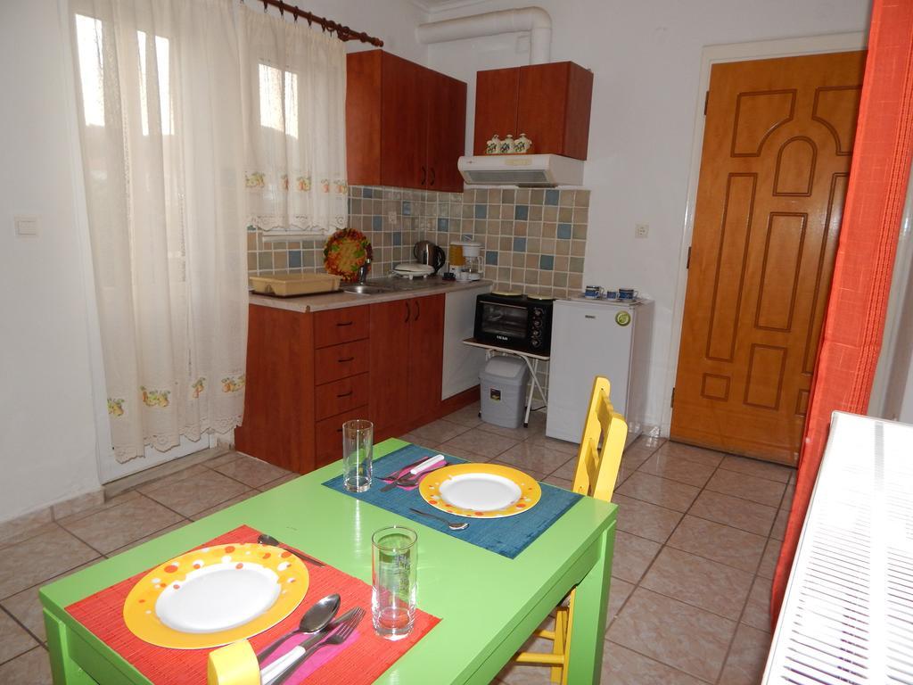 Small Country Apartment In تريبوليس المظهر الخارجي الصورة